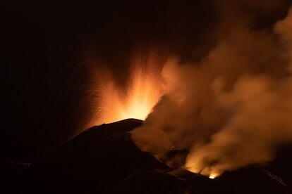 Erupción del volcán, el 19 de noviembre.