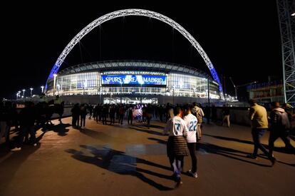 Vista exterior del estadio de Wembley antes del partido de Champions League entre el Tottenham Hotspur y Real Madrid.