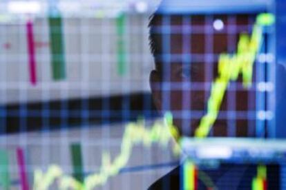 Un 'trader' en la Bolsa de Nueva York.