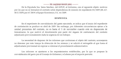 Explicación enviada a la Asamblea por el gobierno regional de Madrid ante una pregunta de Podemos sobre un contrato firmado con Equipo Económico.