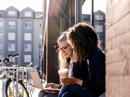 Cursos superiores de género con arraigo