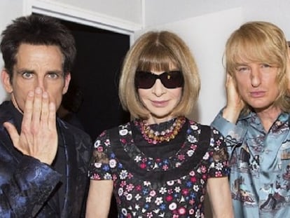 Anna Wintour junto a Derek Zoolander y Hansel McDonald en el backstage de Valentino.