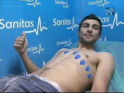 Raúl Albiol pasa el reconocimiento médico