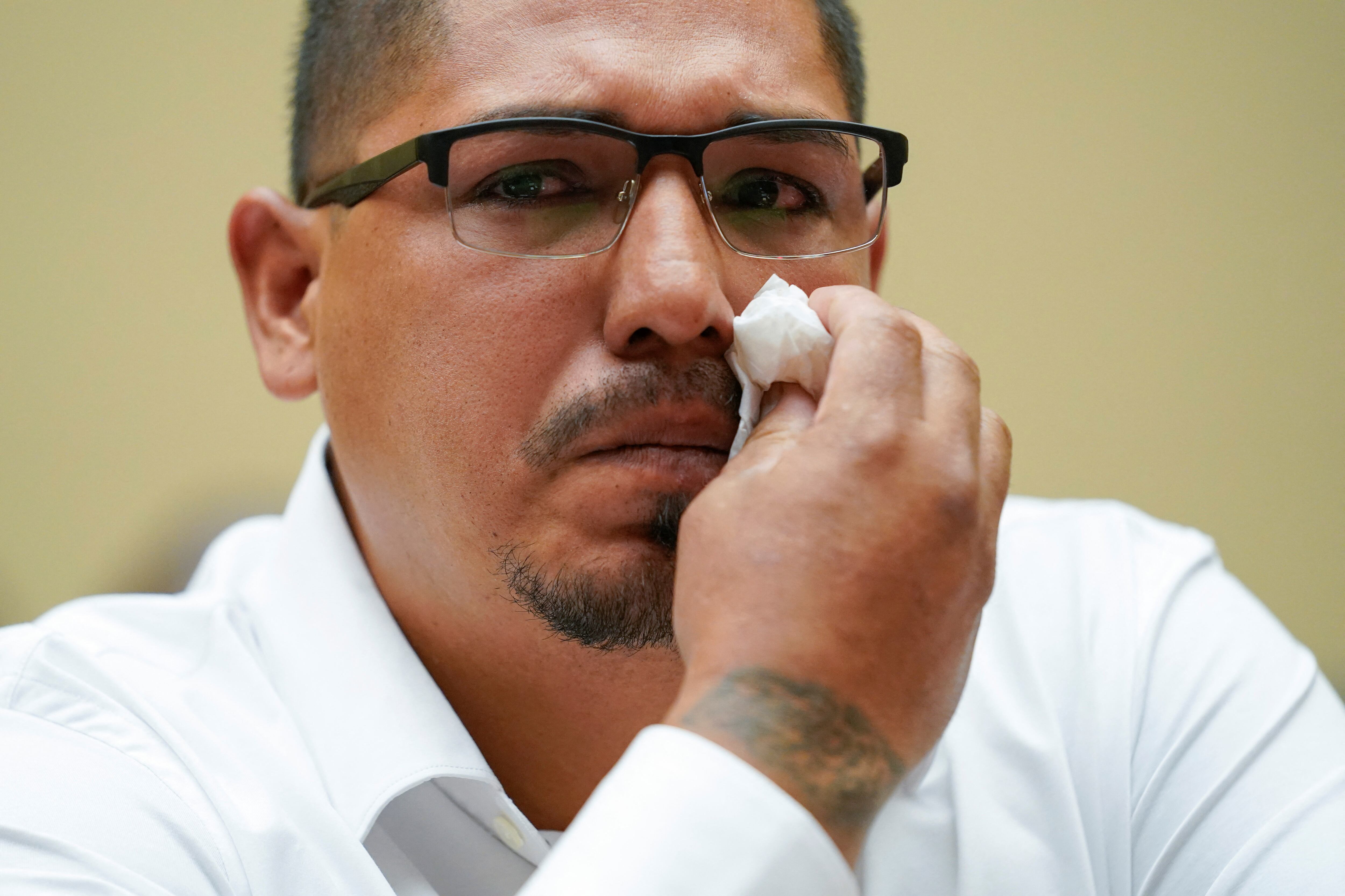 Miguel Cerrillo, padre de Miah Cerrillo, durante su declaración en el Capitolio.