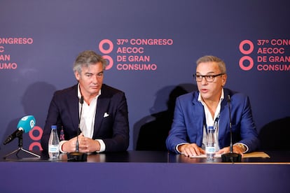 Javier de Francisco y Jesús Mencía durante su intervención en el 37º Congreso de Gran Consumo de Aecoc.