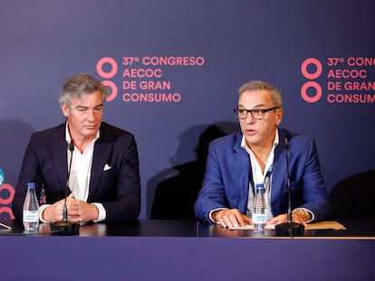 Javier de Francisco y Jesús Mencía durante su intervención en el 37º Congreso de Gran Consumo de Aecoc.