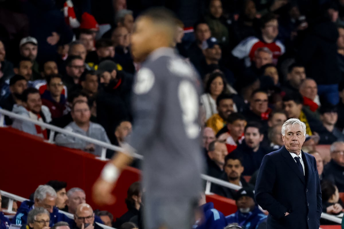 Los ocho meses de bucle de Ancelotti que explotaron contra el Arsenal