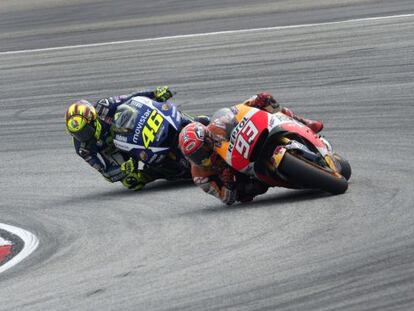Márquez y Rossi, en un momento de la carrera.