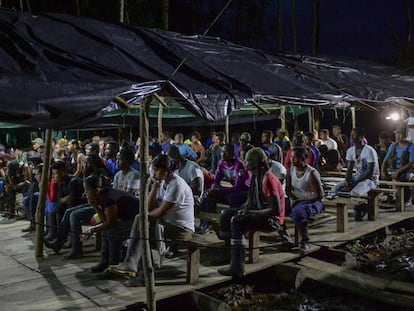 Guerrilleros de las FARC reunidos en el departamento de Antioquia el pasado 31 de diciembre.  
