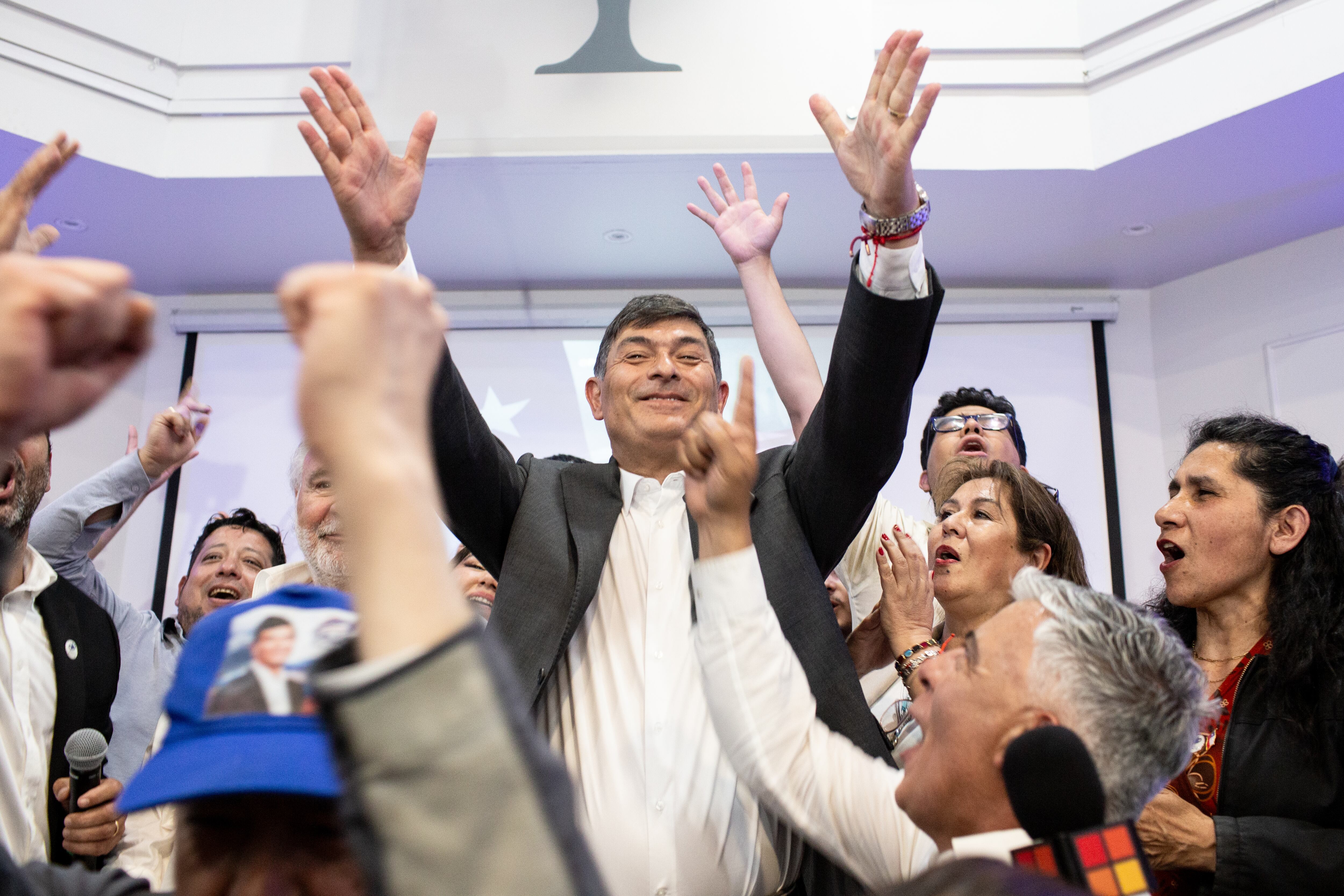 Franco Parisi celebra en su comando.