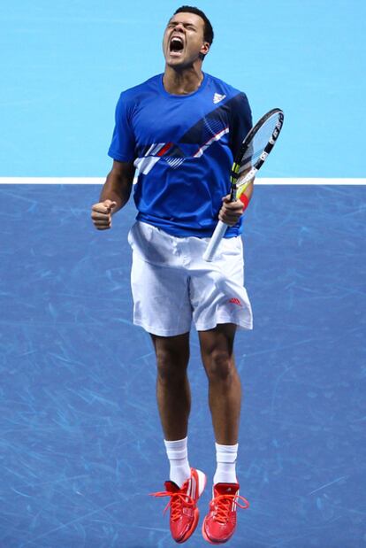 Tsonga celebra un punto en el partido contra Fish.