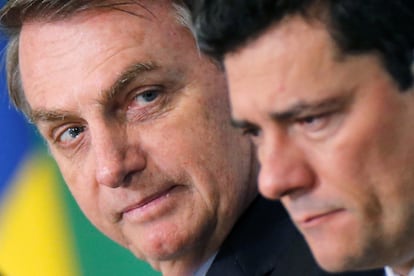 O presidente Jair Bolsonaro com o então ministro da Justiça Sergio Moro, em um evento no Palácio do Planalto em outubo de 2019.