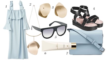 Su estilo es atemporal sin resultar aburrido. Este look en tonos pastel y dorados es un buen ejemplo. 1. Ganni Vestido escote Bardot 2 y 3. COS Conjunto de colgante y pendientes 4. Malene Birger Sandalias con tiras 5. Ganni Gafas de sol 6. H&M Iluminador 7. Ganni Bolso bandolera