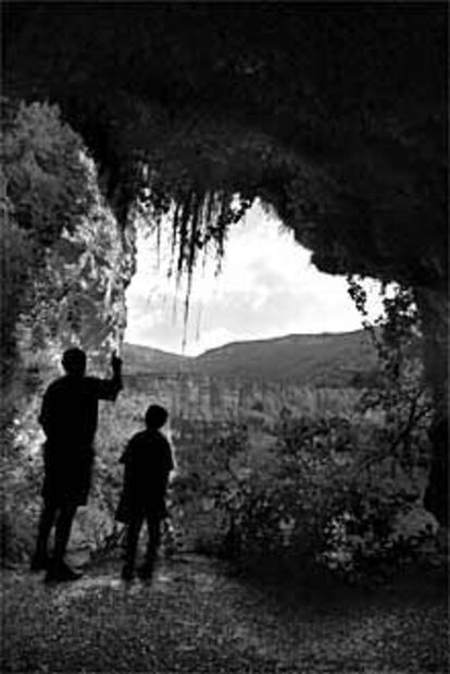 La cueva de Sant Miquel del Fai.