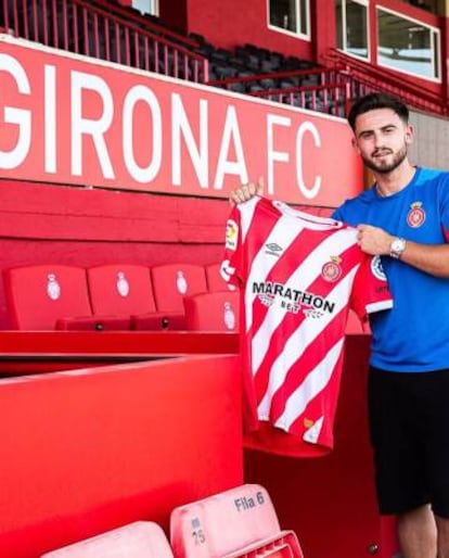 Patrick Robert, presentado este miércoles como nuevo jugador del Girona. 