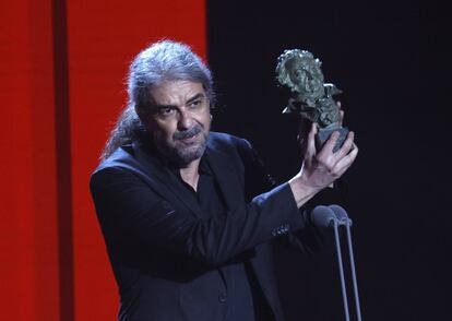 El realizador y guionista Fernando León de Aranoa tras recibir el Goya al Mejor guión original por su trabajo 'El buen patrón'.