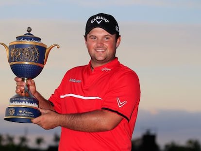 Patrick Reed, con el trofeo en Doral.