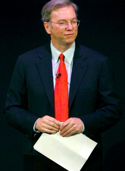 Eric Schmidt, consejero delegado de Google, durante su intervención en el congreso de telefonía móvil de Barcelona.