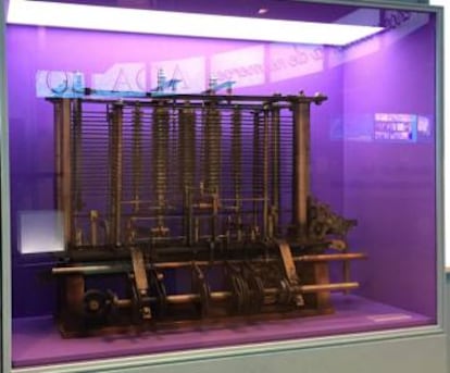 Maquina anal&iacute;tica, precursora de los ordenadores y en cuyo desarrollo te&oacute;rico Ada Lovelace fue clave.