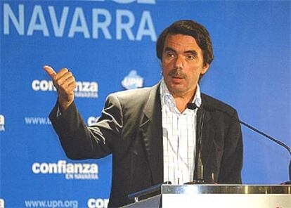 José María Aznar, durante el discurso que ofreció ayer en Pamplona a los cuadros de UPN-PP.