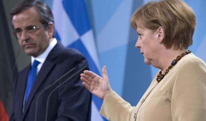 Angela Merkel, canciller de Alemania, y Antonis Samar&aacute;s, primer ministro de Grecia