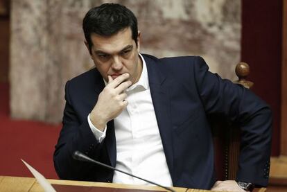 Alexis Tsipras no Parlamento grego em 5 de fevereiro.