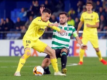 La entrada del asturiano revitaliza al Villarreal, que empata ante los portugueses con un gol de Fornals y accede a los octavos