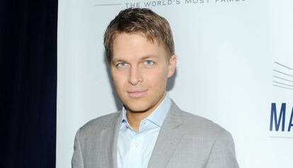 Ronan Farrow.