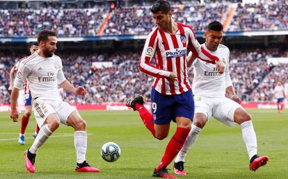 Casemiro y Carvajal marcan a Morata.