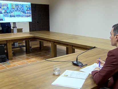 Pedro Sánchez mantenía este domingo una videoconferencia con las unidades españolas en misiones humanitarias y de paz en el exterior.