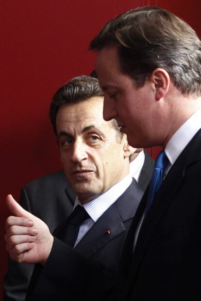 Nicolas Sarkozy y David Cameron.