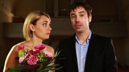 La pareja protagonista de 'Ma femme est pasteure'.