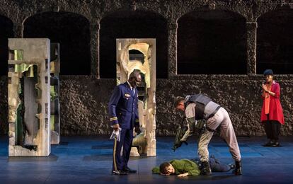 Una escena de &#039;La clemenza di Tito&#039;, representada en el Festival de Salzburgo.