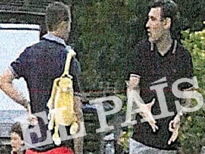 Encuentro entre el presunto narco Juan Andrés Cabeza y el inspector jefe la Policía Nacional Javier Méndez en un parque público en Alicante cercano al domicilio de este último el 17 de julio de 2018.