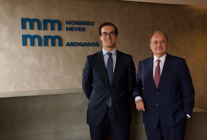 Juan Casulá y Rodrigo López, nuevo socio y asociado respectivamente del área de Propiedad Industrial e Intelectual de Monereo Meyer Abogados.