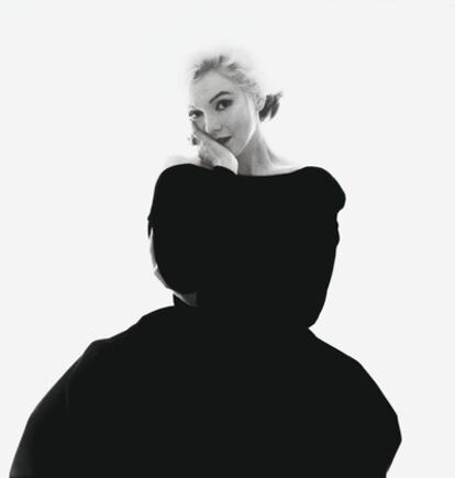 Para su última sesión de fotos, Marilyn vistió un vestido negro de Christian Dior, con el que posteriormente apareció de forma póstuma en el número de septiembre de 1962 de la revista 'Vogue'.