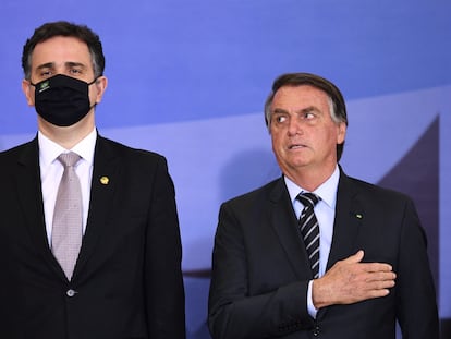 Rodrigo Pacheco e Bolsonaro em cerimônia no Palácio do Planalto nesta terça-feira, dia 14 de setembro.