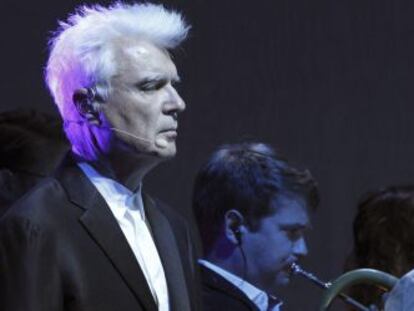 David Byrne durante el concierto en el Teatro Circo Price de Madrid.