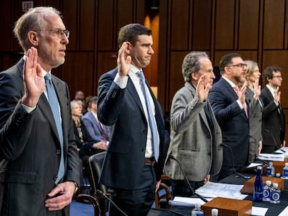 Joe Berchtold, presidente de Live Nation Entertainment, en la sesión del Senado de Estados Unidos sobre la venta de entradas para conciertos.