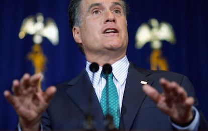 Romney da un discurso en Chicago, ayer lunes. 