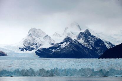 En la imagen, vista general del glaciar Perito Moreno, cerca de El Calafate (Argentina). 