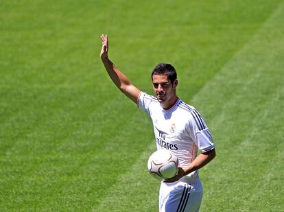 El centrocampista, en su primer día con la camiseta del Real Madrid. Con 21 años, llega al Bernabéu por 30 millones de euros.