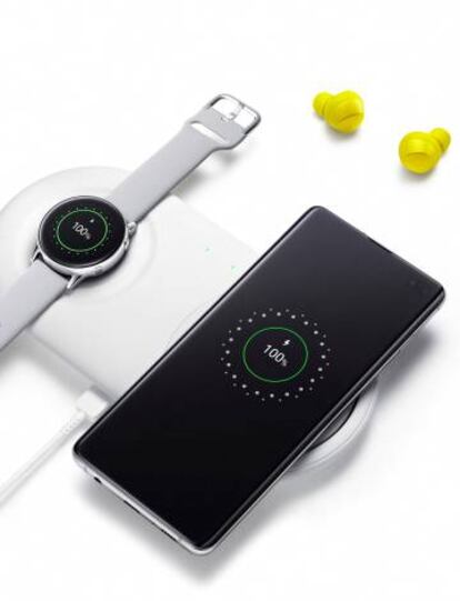 La batería no es un problema en el ecosistema Samsung Galaxy gracias a su innovadora tecnología de carga inalámbrica compartida.