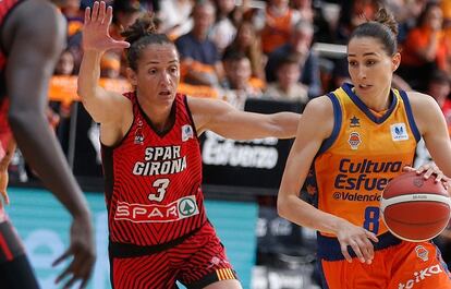 Liga femenina de baloncesto: Laia Palau junto a Rebecca Allen