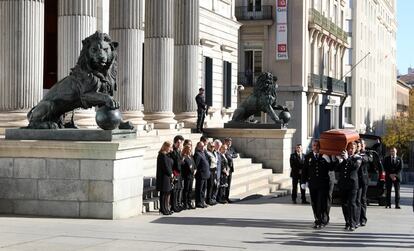 Llegada del féretro de Manuel Marín al Congreso de los Diputados.