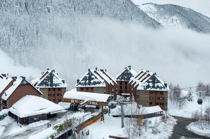 Apartamentos junto al telecabina a pie de pistas en Val de Ruda, en Baqueira Beret (Lleida).  