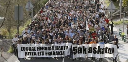 Manifestación celebrada este sábado en Elgoibar para reivindicar la puesta en libertad de Otegi y los otros cuatro condenados por el 'caso Bateragune'.