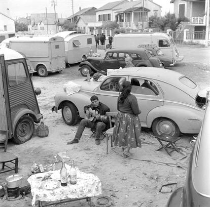 Peregrinación a las Santas Marias de la Mar, La Camarga 1962 J. Léonard. AFB.