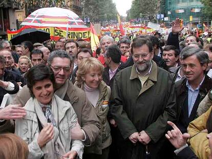 María San Gil, Alberto Ruiz-Gallardón, Esperanza Aguirre, Mariano Rajoy y Ángel Acebes.