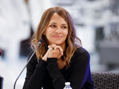 Halle Berry en una charla en la Universidad de Ilinois (Chicago), el 11 de enero de 2024.